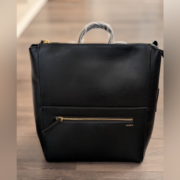 Fawn Design - The Square Diaper Bag, Black NWT - Picture 5 of 6